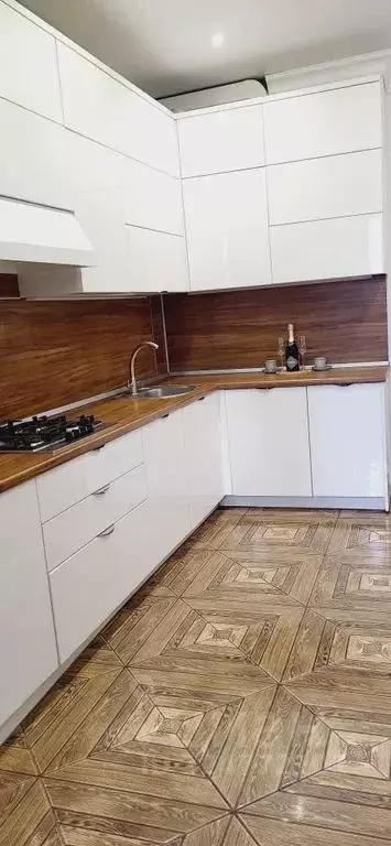 2-к кв. Краснодарский край, Новороссийск Рыбацкая ул., 2В (74.0 м) - Фото 1