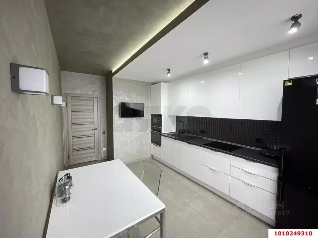 1-к кв. Краснодарский край, Краснодар ул. Александра Покрышкина (40.1 ... - Фото 2