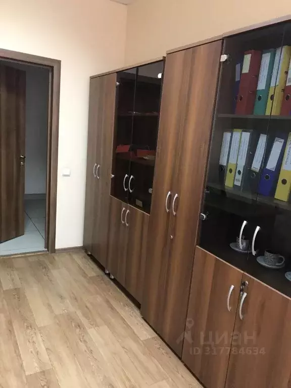 Помещение свободного назначения в Омская область, Омск просп. ... - Фото 1