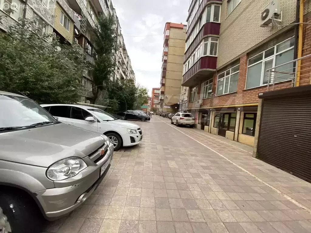 1-комнатная квартира: Махачкала, улица Ирчи Казака, 9Б (59 м) - Фото 0