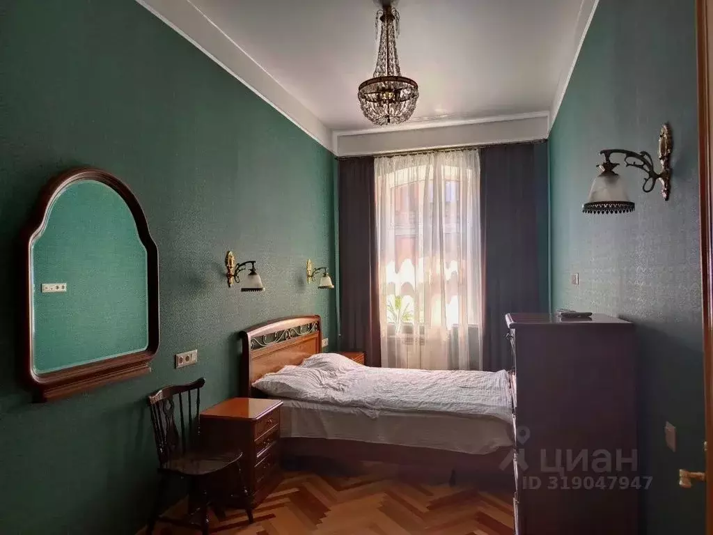 3-к кв. Санкт-Петербург ул. Жуковского, 8 (105.0 м) - Фото 0
