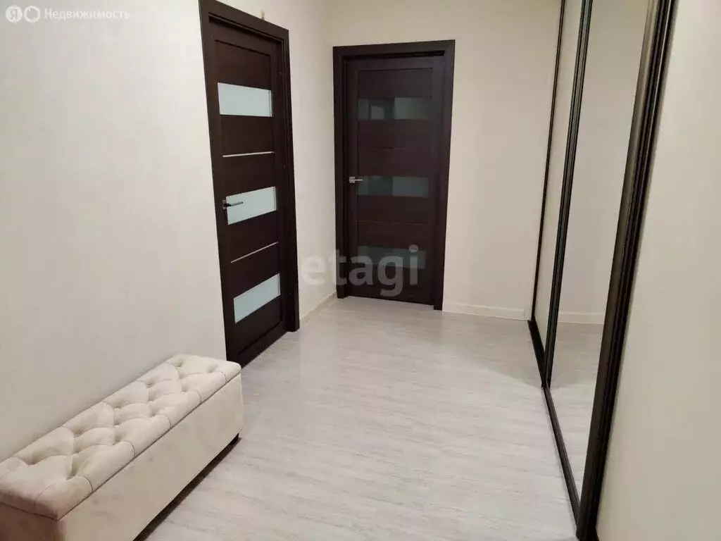 2-комнатная квартира: Тюмень, улица Пермякова, 76к2 (64.2 м) - Фото 1