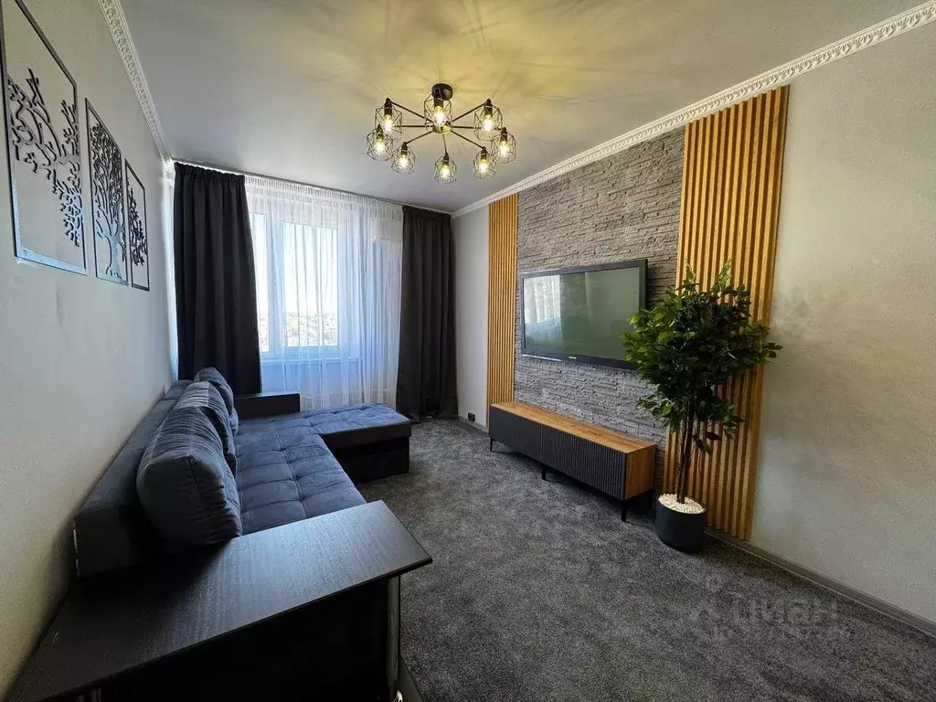 2-к кв. Крым, Симферополь просп. Победы, 218 (57.0 м) - Фото 1