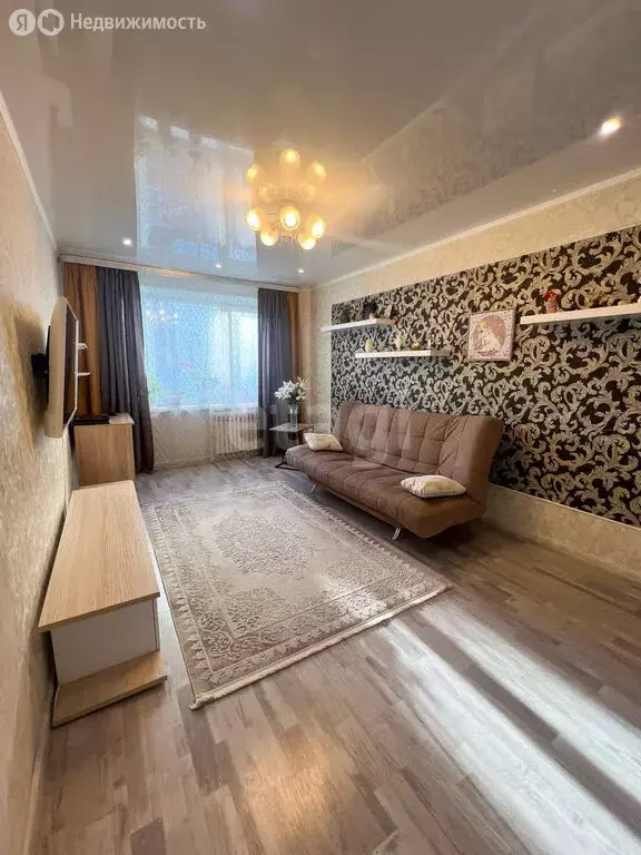 3-комнатная квартира: Петропавловск-Камчатский, улица Ларина, 28 (60.1 ... - Фото 0