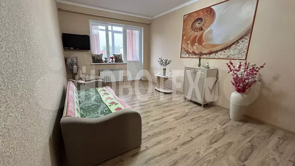 1-к. квартира, 42 м, 2/5 эт. - Фото 1