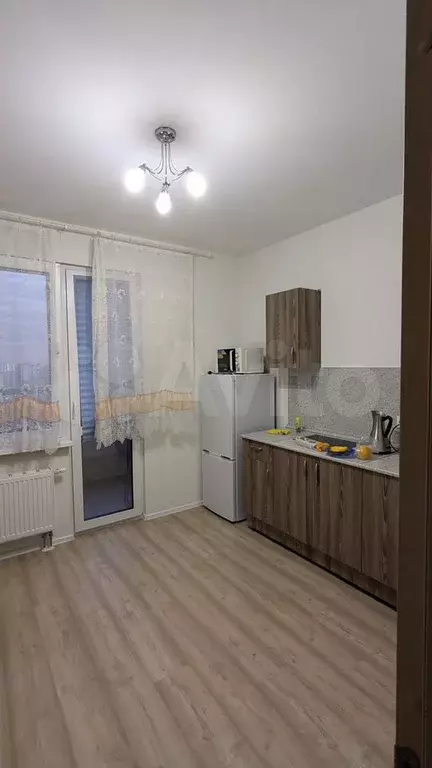 1-к. квартира, 38 м, 21/23 эт. - Фото 0