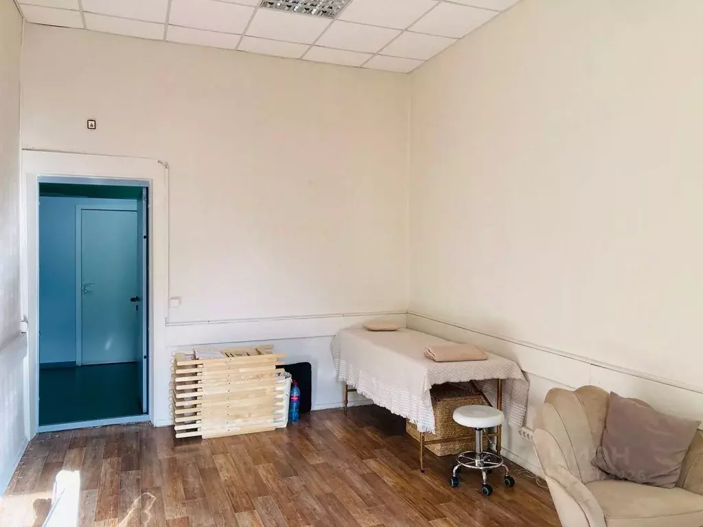 Офис в Волгоградская область, Волгоград ул. В.И. Ленина, 9 (20 м) - Фото 2