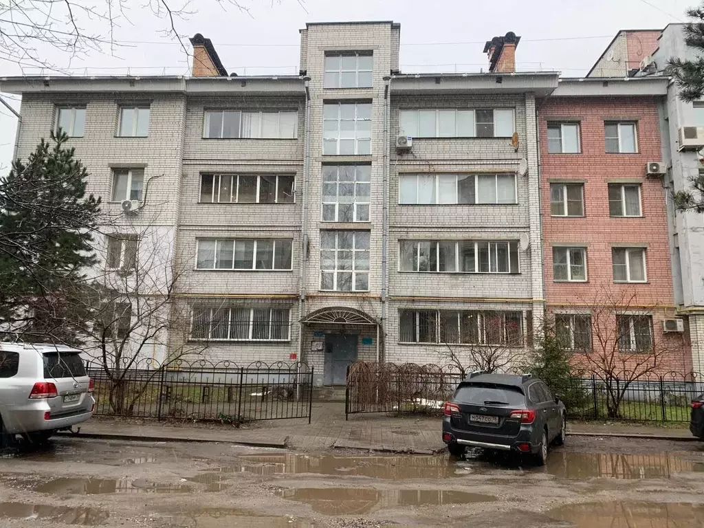 2-к. квартира, 60 м, 3/5 эт. - Фото 0