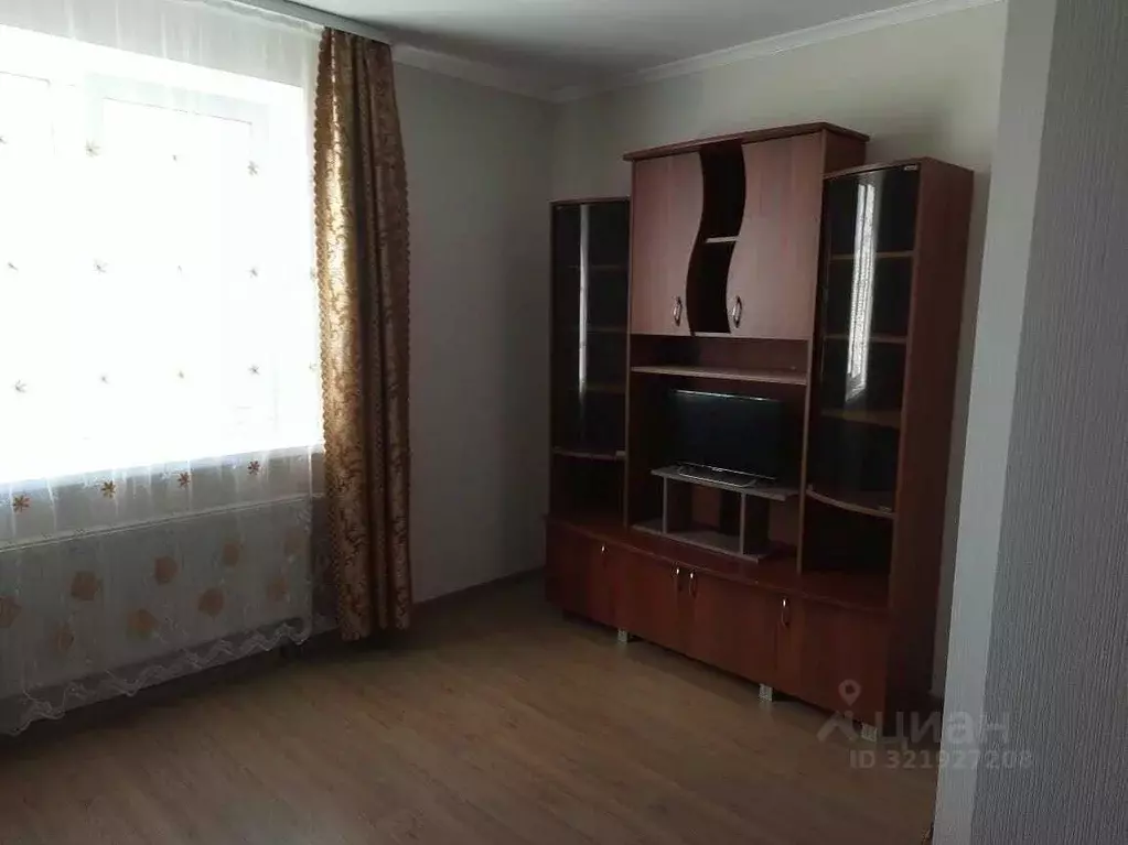 2-к кв. Удмуртия, Ижевск Удмуртская ул., 266 (56.4 м) - Фото 1