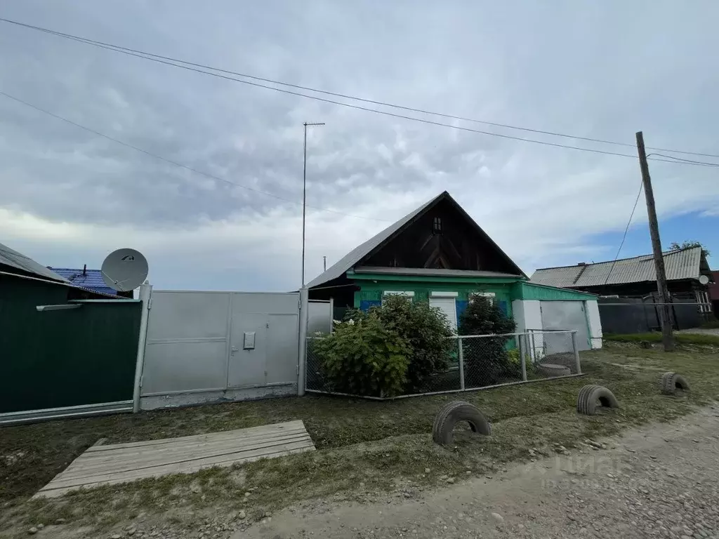 Дом в Иркутская область, Зима Больничный пер. (56 м) - Фото 1