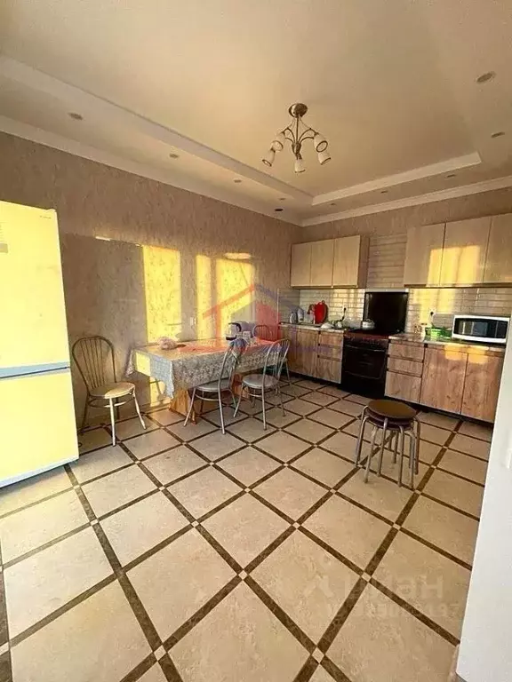 Дом в Белгородская область, Старый Оскол пер. 1-й Ливенский (150 м) - Фото 1