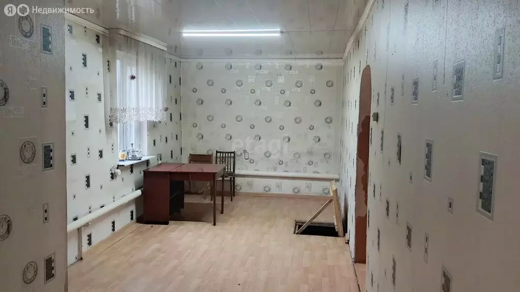 Дом в Челябинская область, Саткинский муниципальный округ, посёлок ... - Фото 2