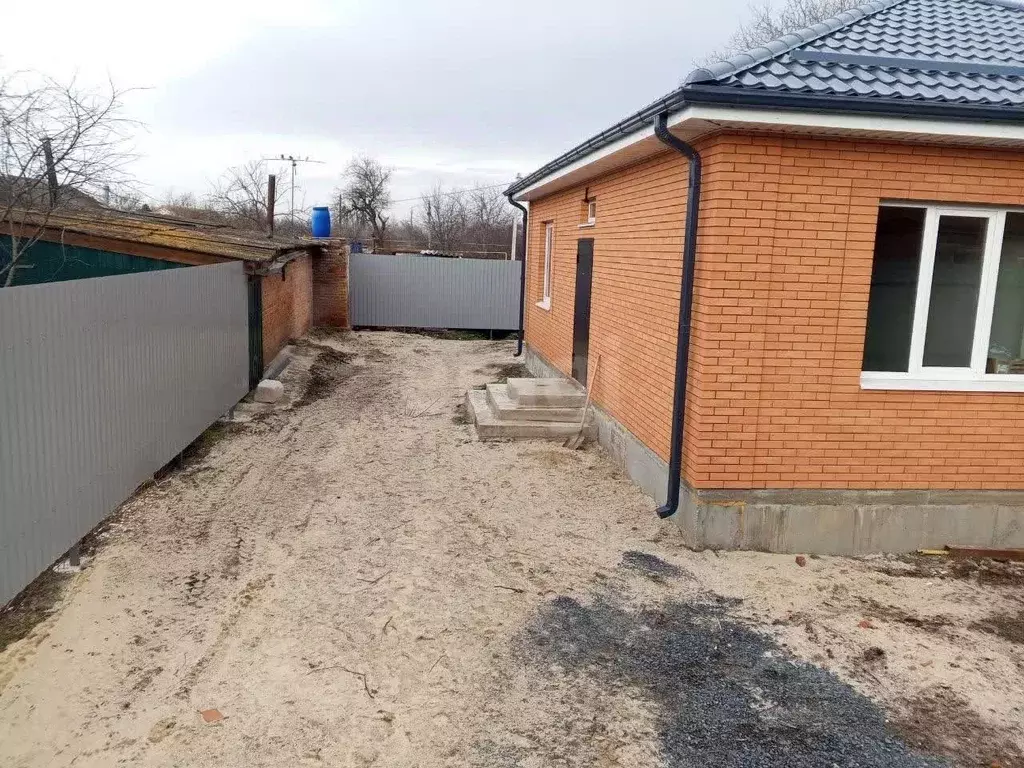 Дом в Ростовская область, Батайск ул. Космонавтов (75 м) - Фото 1