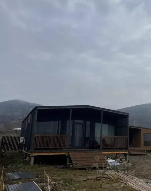 Дом в Самарская область, Жигулевск городской округ, с. Ширяево ул. ... - Фото 1