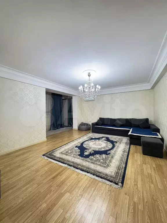 2-к. квартира, 100 м, 5/9 эт. - Фото 0