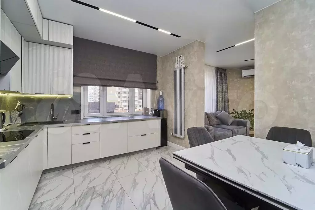 3-к. квартира, 105 м, 3/24 эт. - Фото 1