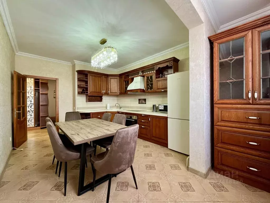 3-к кв. Иркутская область, Иркутск Байкальская ул., 236/1 (92.0 м) - Фото 1