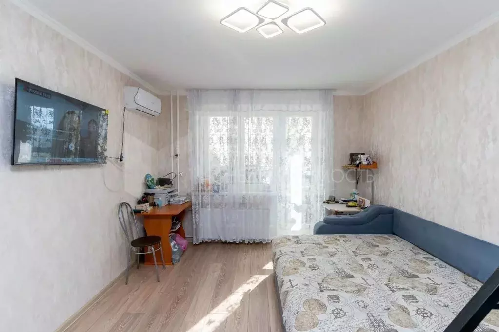 1-к кв. Тюменская область, Тюмень ул. Валентины Трофимовой, 12 (39.7 ... - Фото 1
