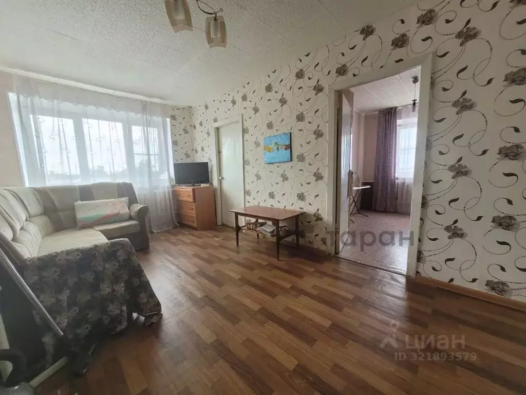 4-к кв. Челябинская область, Чебаркуль ул. Карпенко, 10 (62.1 м) - Фото 0