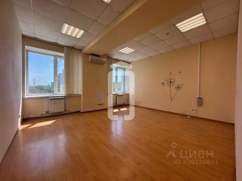 Офис в Свердловская область, Екатеринбург ул. 8 Марта, 207 (22 м) - Фото 1