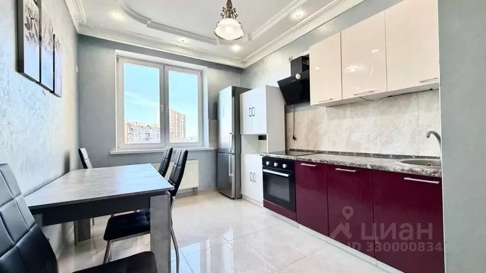 2-к кв. Московская область, Химки ул. Кирова, 10к2 (58.7 м) - Фото 0