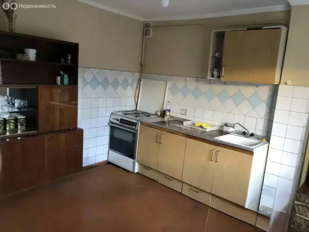 3-комнатная квартира: Симферополь, Малофонтанная улица, 28 (71.7 м) - Фото 2