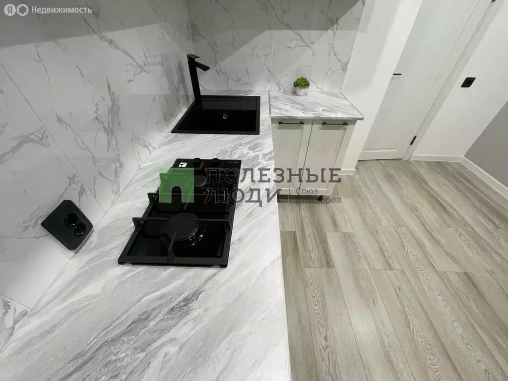 2-комнатная квартира: Орёл, улица Новикова, 8 (51 м) - Фото 2