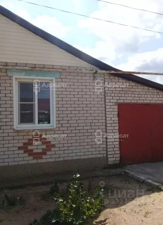 Дом в Волгоградская область, Дубовка ул. Имени Волкова (72 м) - Фото 1