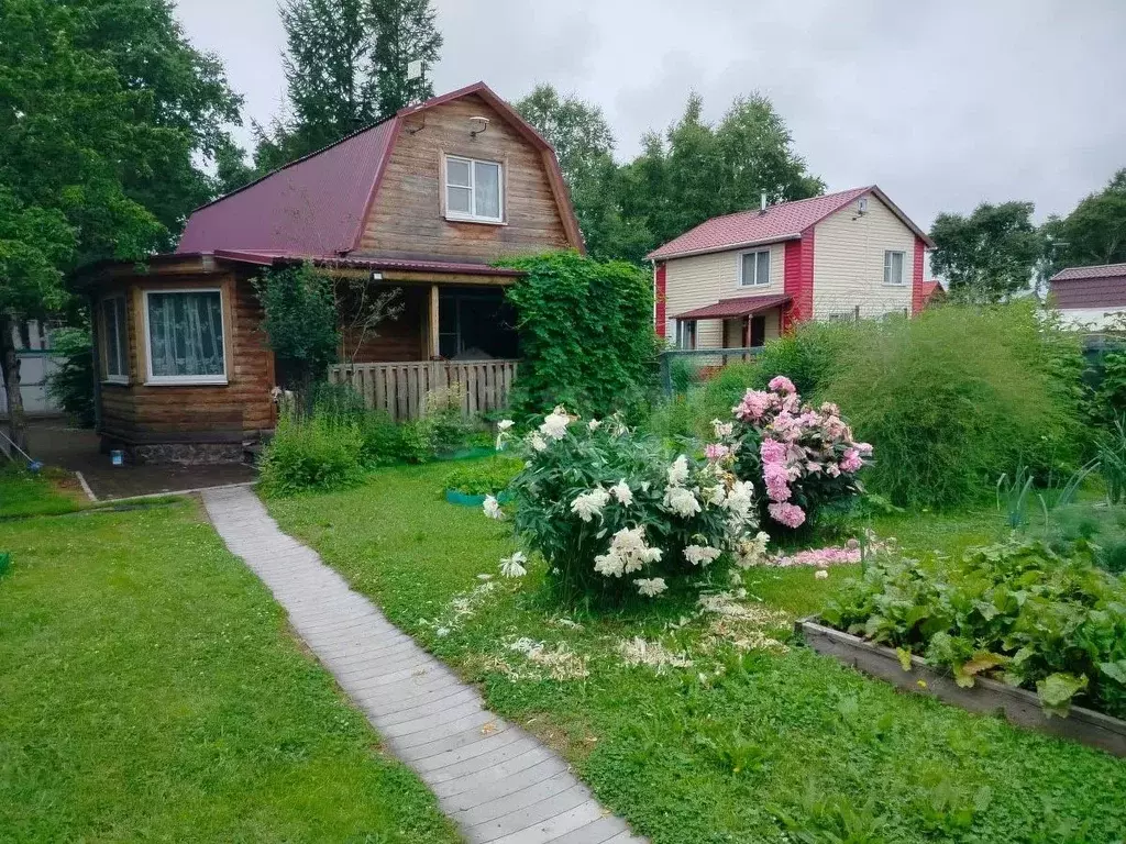 Дом в Камчатский край, Елизово Индустриец-1 Комбината ... - Фото 1