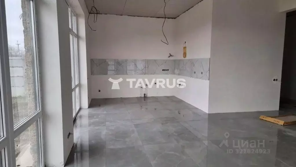 Дом в Крым, Симферопольский район, с. Доброе ул. Имени А. Бабаджаняна ... - Фото 1