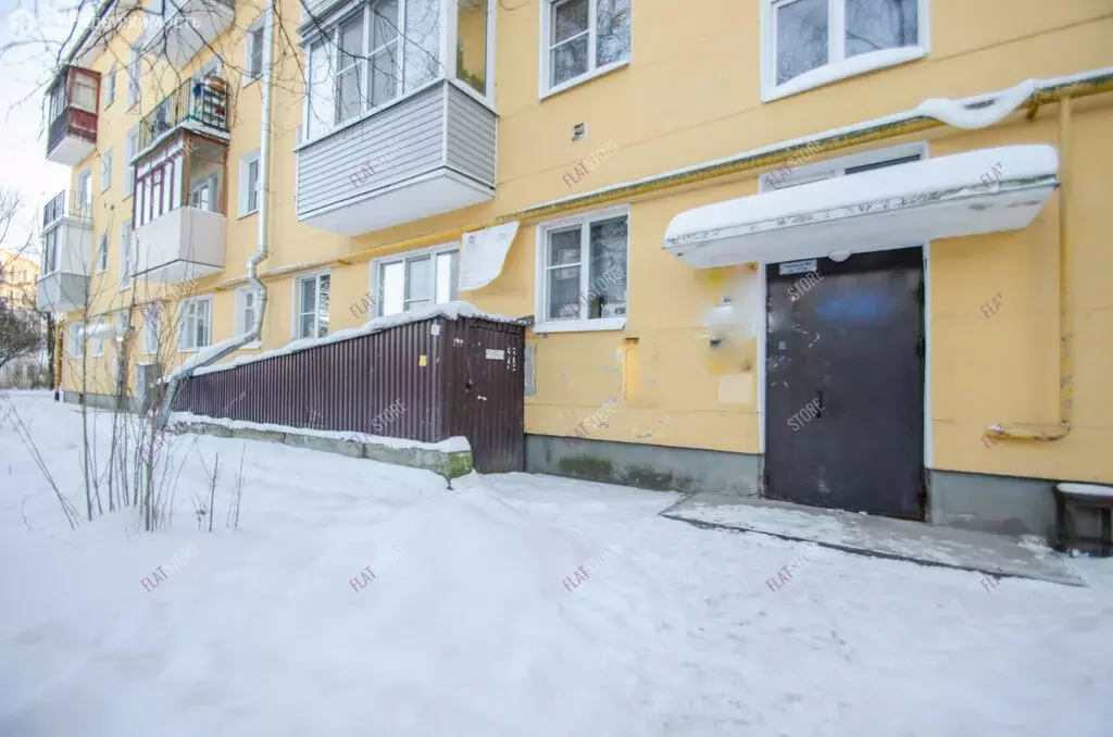 2-комнатная квартира: Гатчина, улица Лейтенанта Шмидта, 14 (47.5 м) - Фото 2