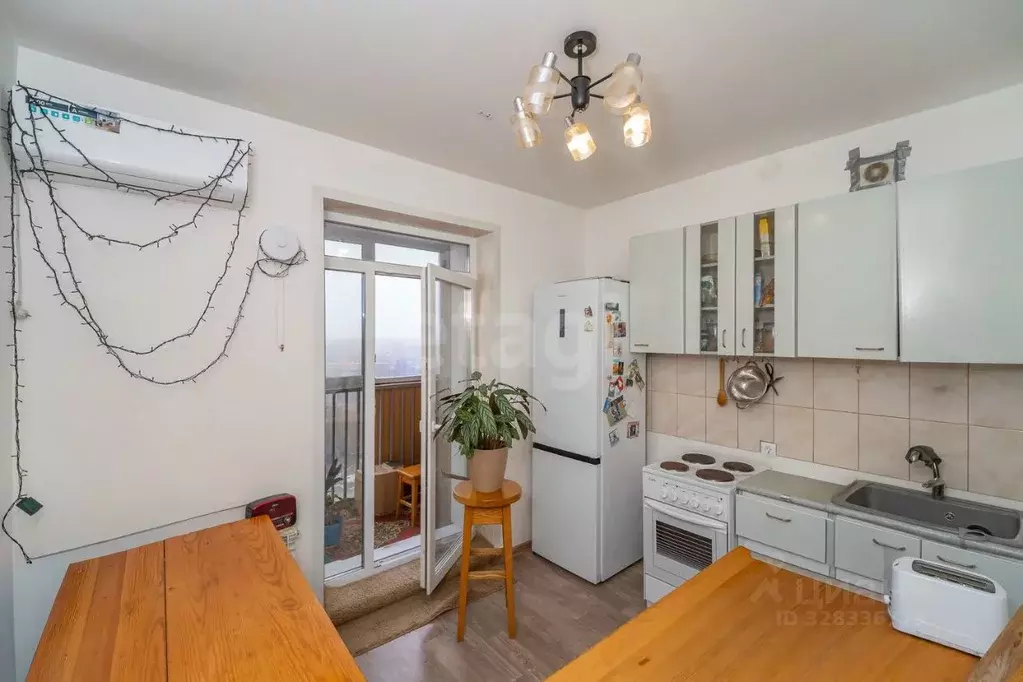 3-к кв. Хабаровский край, Хабаровск Аэродромная ул., 94Б (81.6 м) - Фото 1