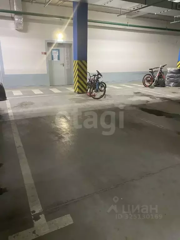 Гараж в Тюменская область, Тюмень ул. Федюнинского, 60с1 (18 м) - Фото 2