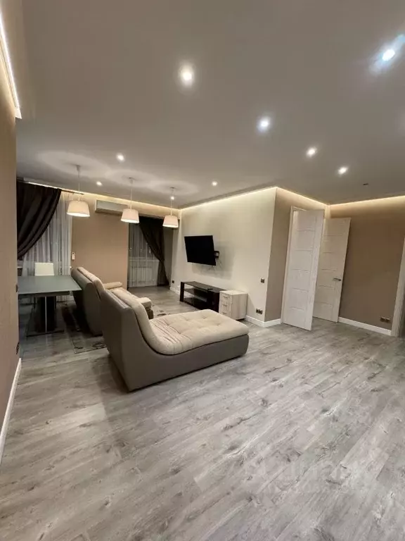 3-к кв. Татарстан, Казань ул. Шигабутдина Марджани, 22 (110.0 м) - Фото 1