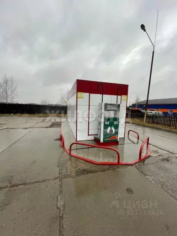 Торговая площадь в Томская область, с. Парабель ул. 30 лет Победы (400 ... - Фото 1