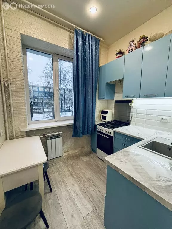 2-комнатная квартира: Киров, Октябрьский проспект, 48 (56 м) - Фото 0