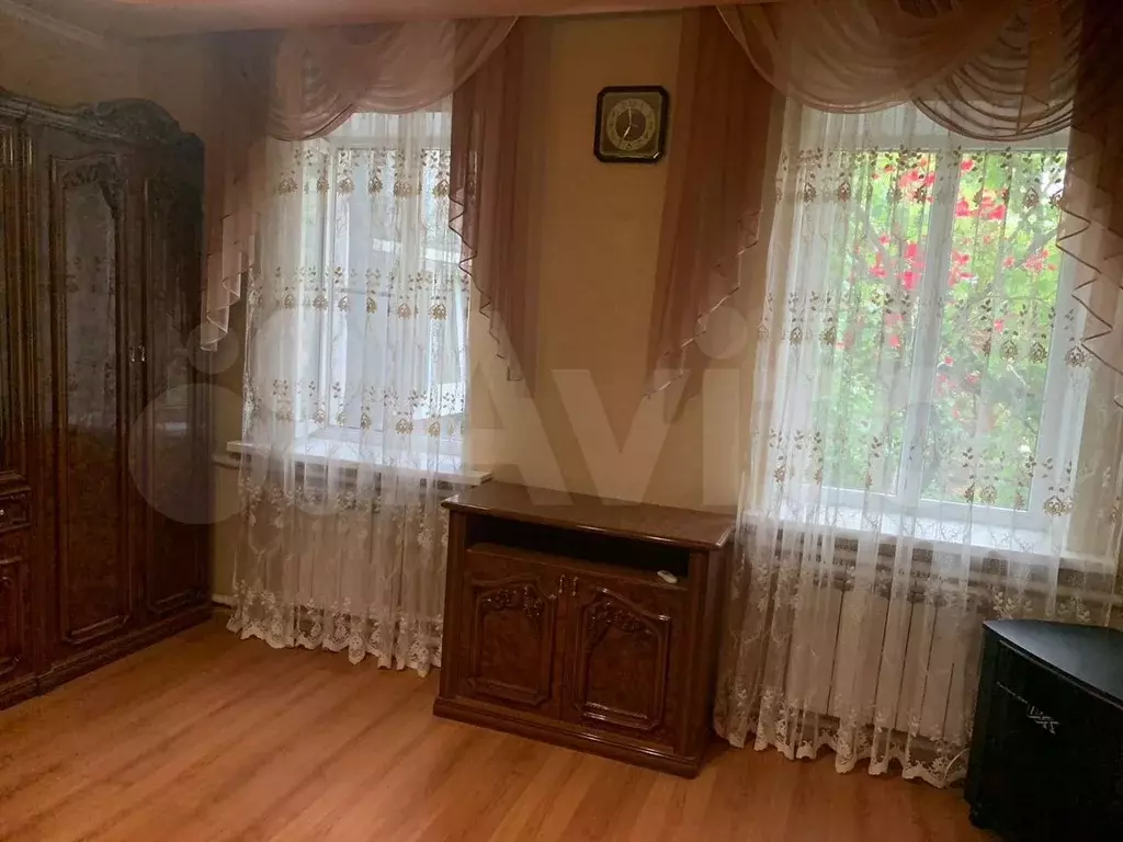 2-к. квартира, 50 м, 1/1 эт. - Фото 1
