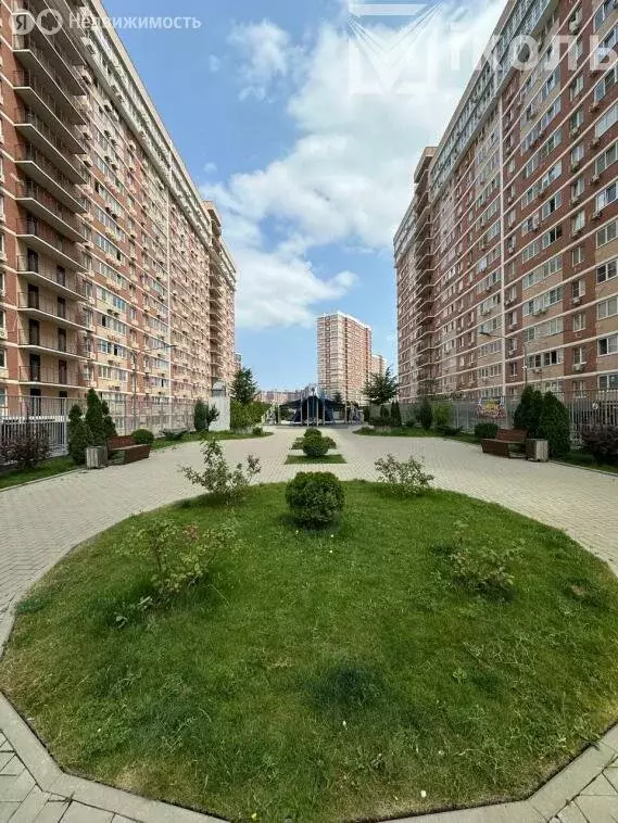 1-комнатная квартира: Краснодар, улица Западный Обход, 39/2к3 (40 м) - Фото 0