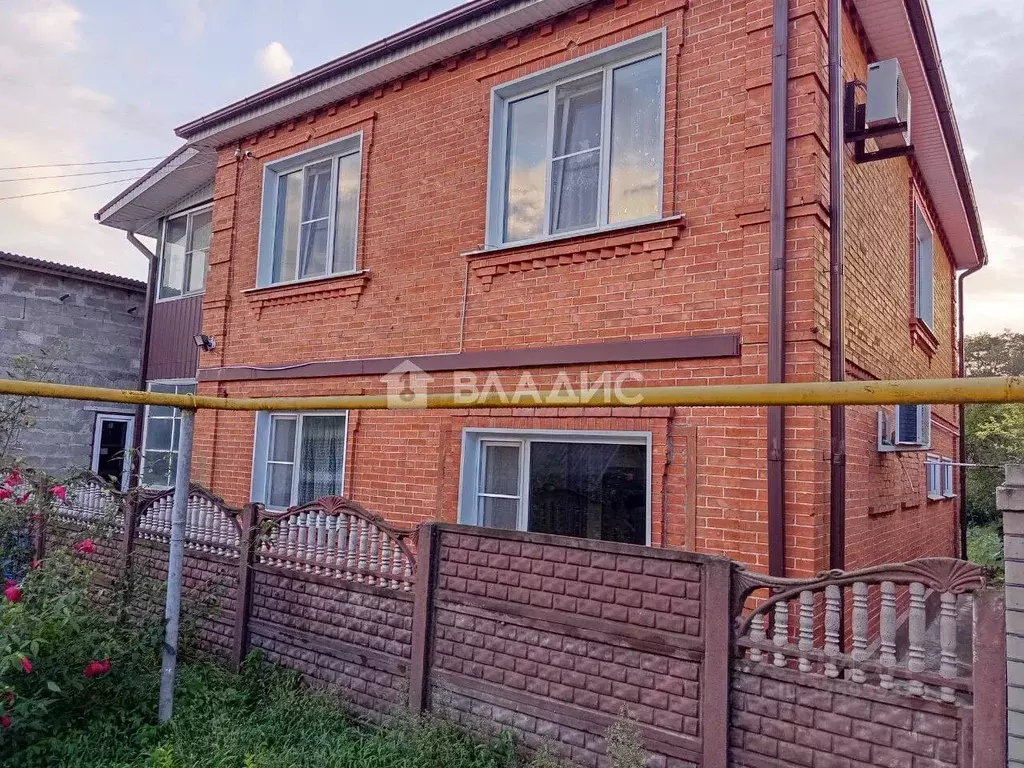 Дом в Адыгея, Майкоп Низпоташная ул., 68 (154 м) - Фото 1