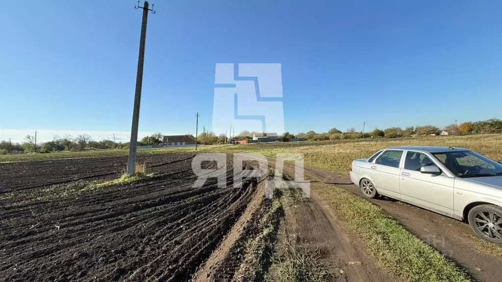 Участок в Ростовская область, Неклиновский район, Новобессергеневское ... - Фото 1