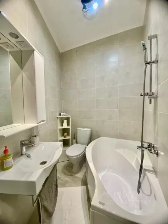 Студия Крым, Ялта наб. Имени В.И. Ленина, 4 (27.0 м) - Фото 1