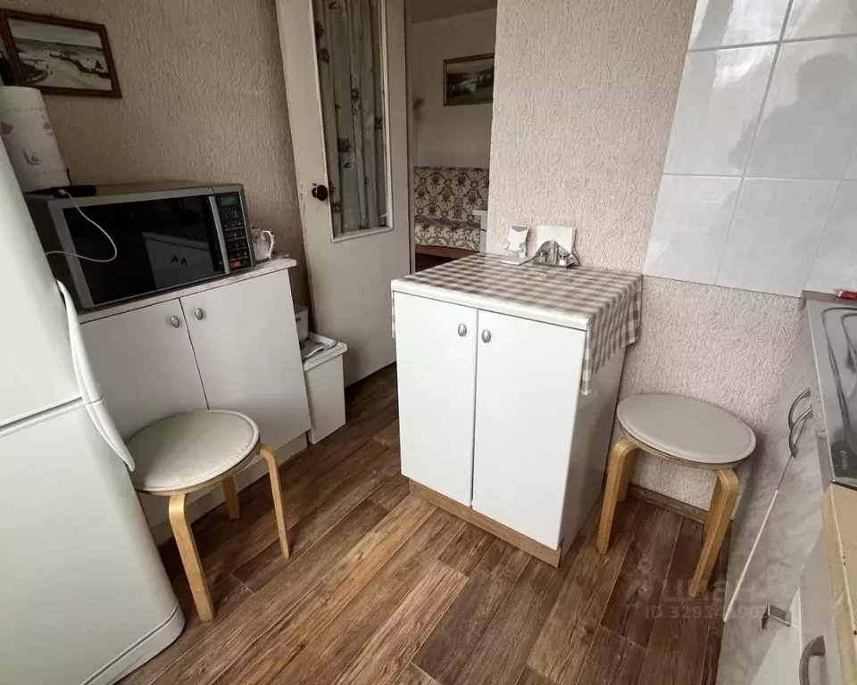 2-к кв. Псковская область, Псков Народная ул., 12 (44.4 м) - Фото 2