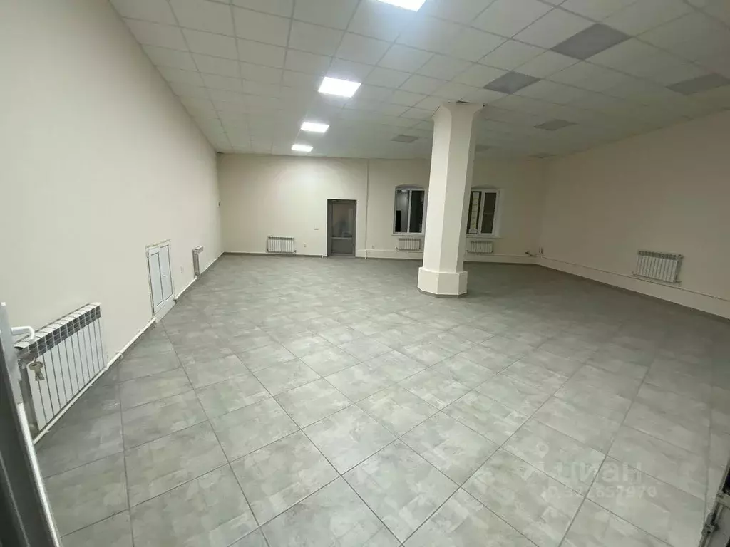 Помещение свободного назначения в Белгородская область, Алексеевка ул. ... - Фото 0