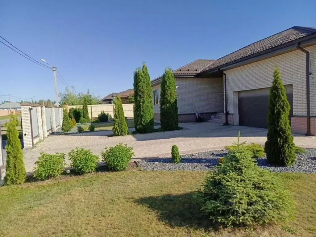 Коттедж в Белгородская область, Старый Оскол Белогорский просп. (246 ... - Фото 1