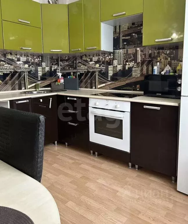 3-к кв. Челябинская область, Челябинск ул. Петра Сумина, 8 (72.7 м) - Фото 1