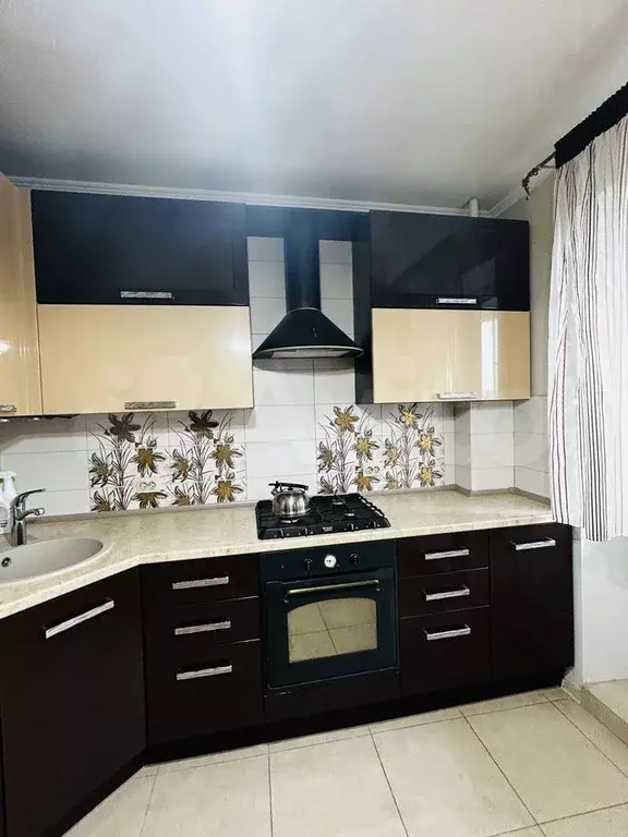 2-к. квартира, 66 м, 6/9 эт. - Фото 1