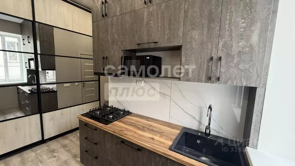 Студия Курская область, Курск ул. Горького, 17 (30.4 м) - Фото 1