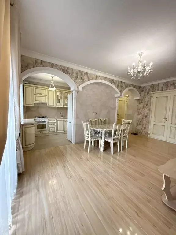 3-к. квартира, 74 м, 2/4 эт. - Фото 0