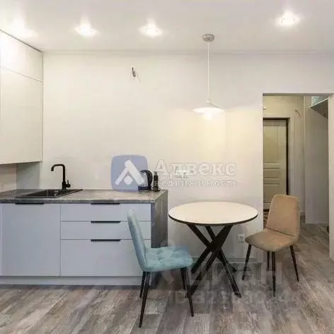 Студия Тюменская область, Тюмень ул. Валентины Трофимовой, 8 (26.8 м) - Фото 1