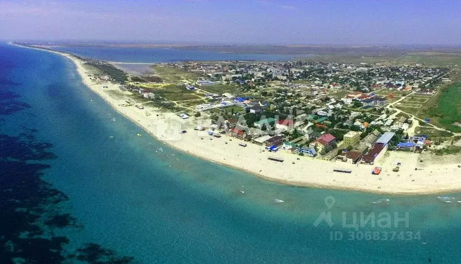 Участок в Крым, Сакский район, с. Штормовое ул. Гагарина (6.0 сот.) - Фото 0